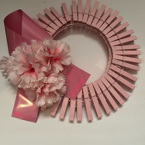 SURVIVOR/ WARRIOR WREATH:Present a SURVIVOR his or her Survivor/Warrior Wreath!